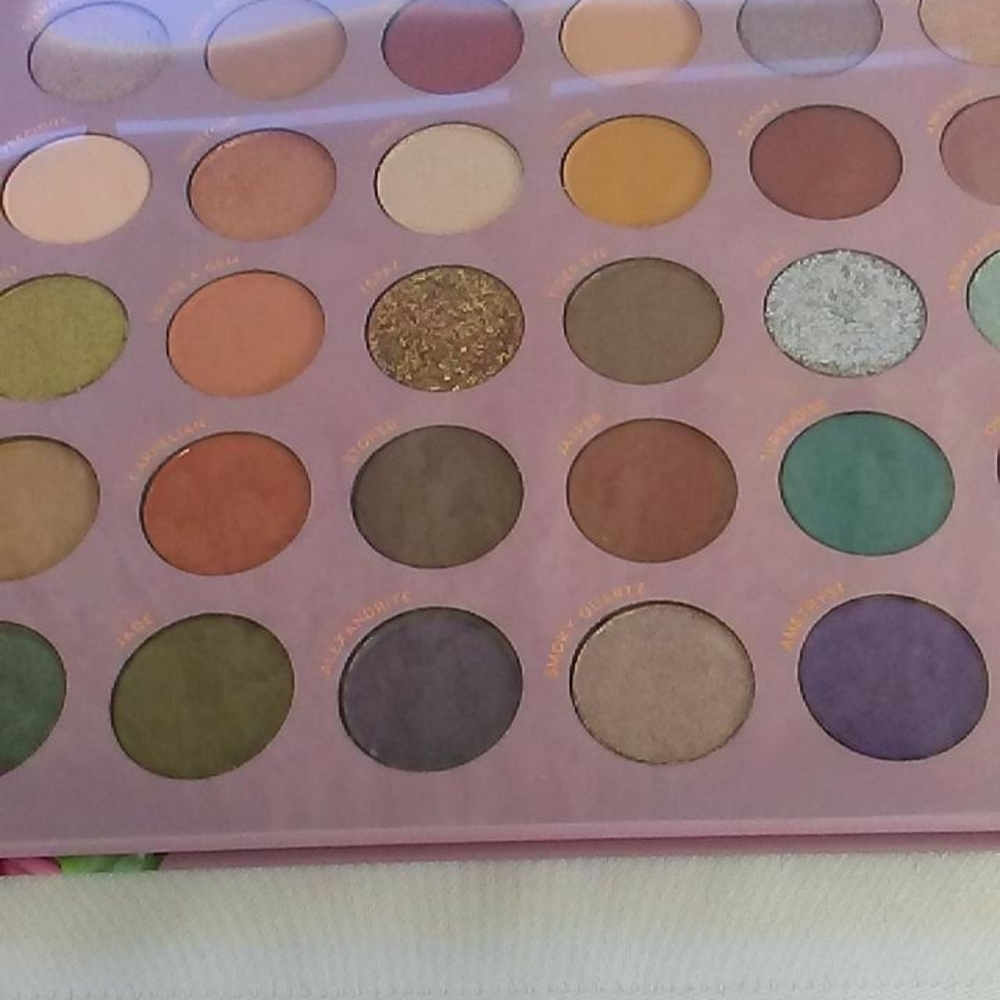 BRAND NEW So Jaded Colorpop Kathleen Lights Palett